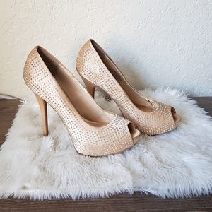 Jennifer López Blush Bling Heels